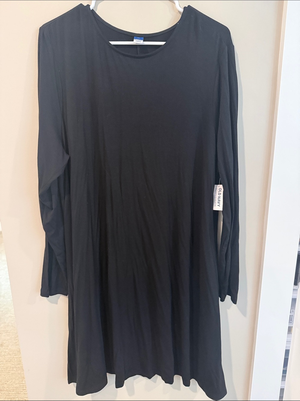Old Navy Black Long-Sleeve Swing Tunic Dress